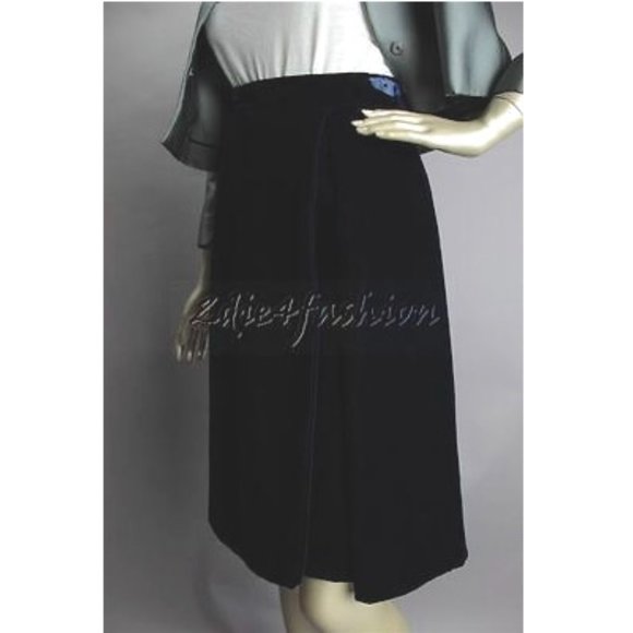 New with Tags PRADA Deep Blue Soft Velvet Pleat Pencil Skirt 6